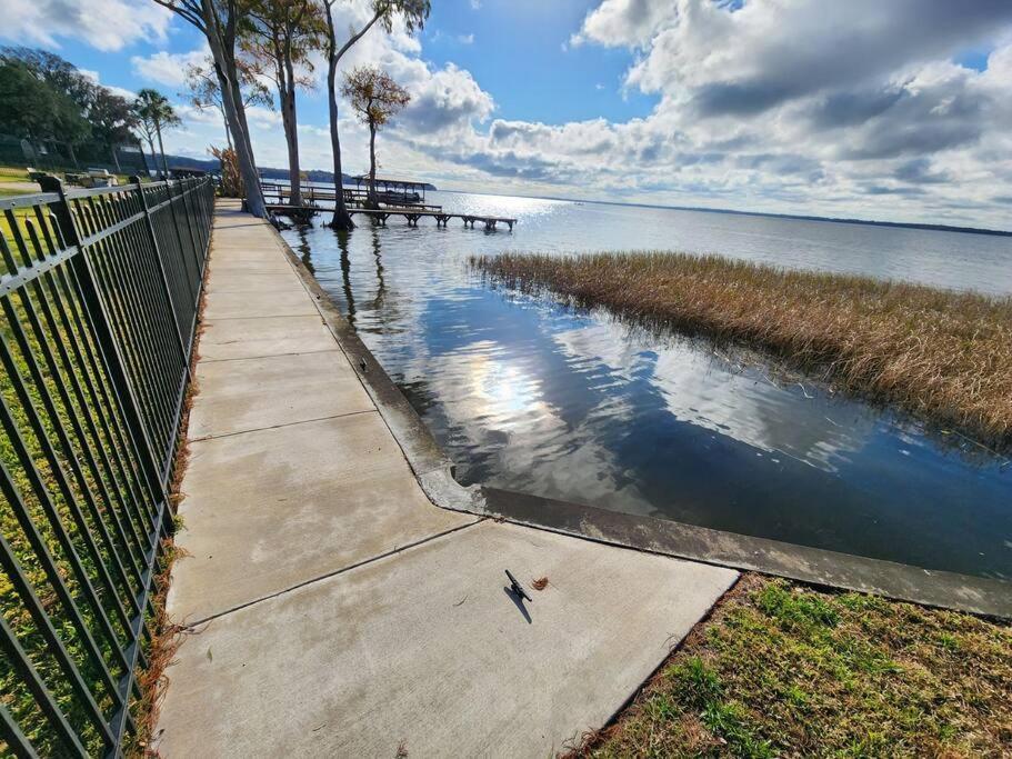 ליסבורג Paradise On Lake Harris Apt #202 מראה חיצוני תמונה
